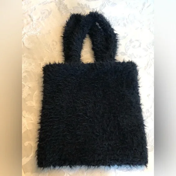 FOXBLOOD Black Lagoon Fuzzy Tote - Picture 4 of 8